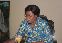 Togo/JIF : le ministre Adjovi Lolonyo invite les filles à rechercher l’excellence.