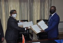 Exim-Bank of India accorde un prêt de 22 milliards au Togo pour l’électrification de 350 localités