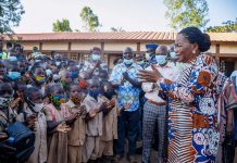 Cantines scolaires : Dogbé en visite sur le site du jardin scolaire de l’EPP Adjamda