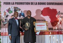 “Nuit des Bâtisseurs Économiques 2022” : le togolais Latif AGORO KERIM-DIKENI honoré pour son leadership á Abidjan