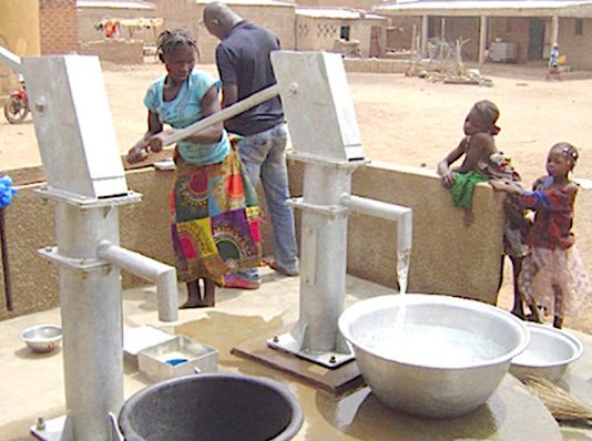 Des milliards FCFA pour l’accès à l’eau potable chaque année au Togo
