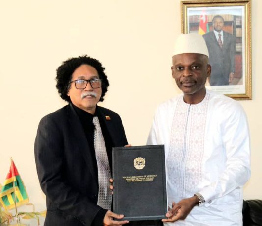 Diplomatie : Jesús Alberto García nouvel Ambassadeur du Venezuela au Togo