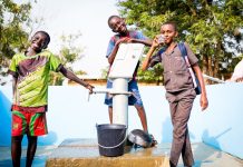 Accès à l’eau au Togo : les forages à pompe manuelle changent la donne rurale