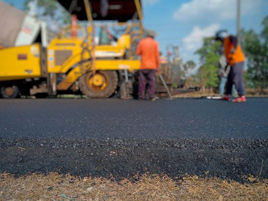 Aménagement du territoire : 2 384 km de routes entretenus en 2024