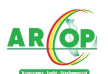 Marché d’électrification rurale : l’ARCOP suspend la procédure après un recours jugé recevable