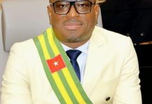 Télécommunications au Togo : le Sénateur Kagbara a Moov et Yas dans son viseur