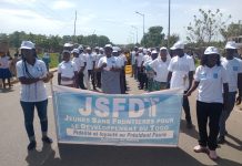 Indépendance du Togo : la JSFDT affirme sa loyauté par un défilé à Notsè