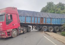 Atakpamé : un camion de clinker paralyse la RN1