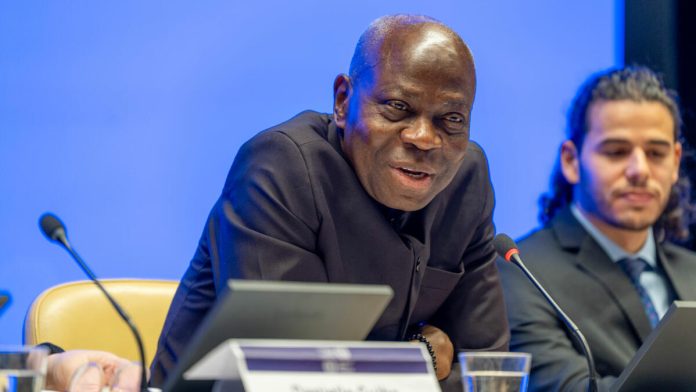 gilbert-houngbo-candidat-a-sa-succession_i1200