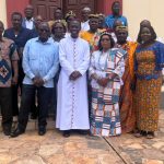 Agou-Tavié : Mgr Amékousse reçoit l’hommage de la chefferie traditionnelle