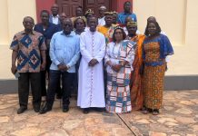 Agou-Tavié : Mgr Amékousse reçoit l’hommage de la chefferie traditionnelle
