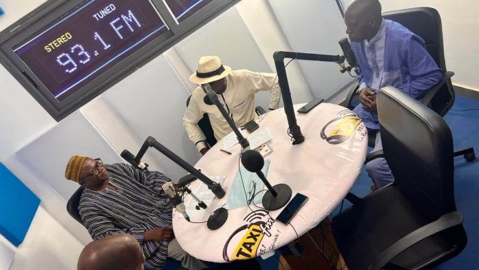 TAXI-FM